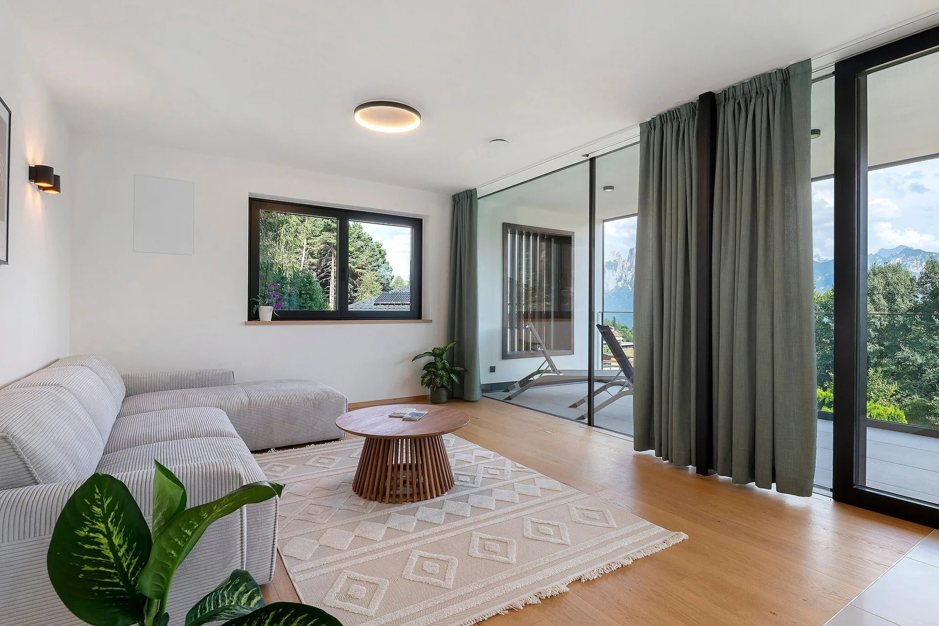 Bildimpression der Villa Aulank – heller Wohnbereich